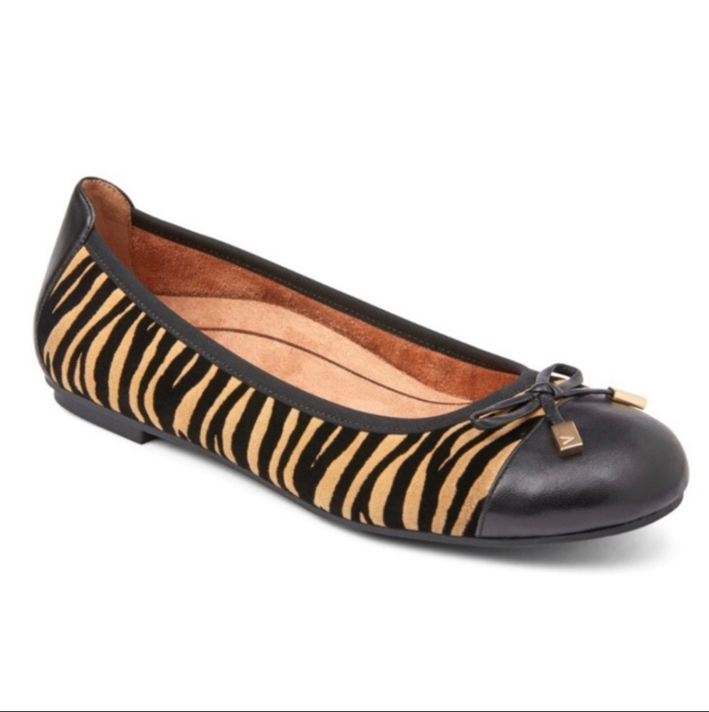 Vionic minna tiger‎ flats size 8 toe bow suede and leather orthopedic arch